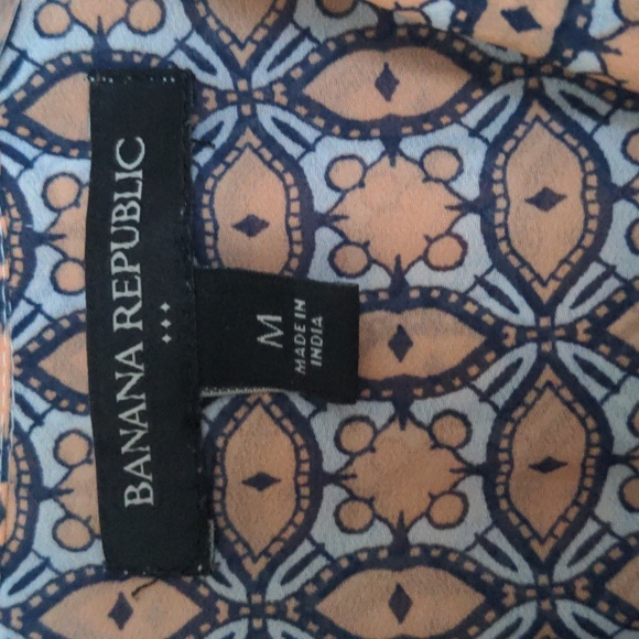 Patterned blouse with tie - Picture 3 of 4